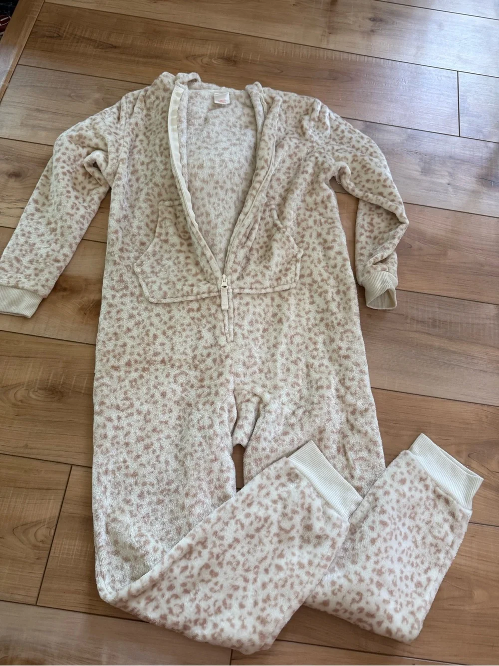 Cat & Jack Cream and Blush Leopard Fuzzy Zip Hoodie